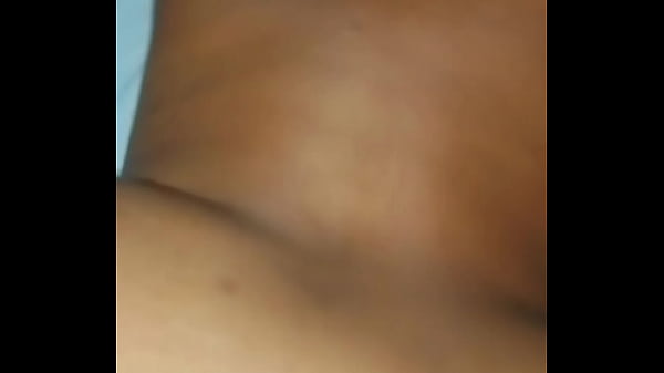 Dándole mis 23 cm a la morena