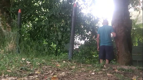 puta de medellin colombia me da una rica  mamada de regalo de navidad  en la calle video publico con Lustylatinasex